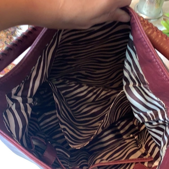Dana Buchman Burgundy large hobo shoulder bag - Picture 9 of 16